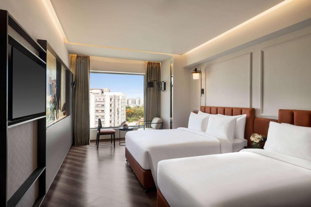 Ramada Encore By Wyndham Indore Nipania Kültér fotó